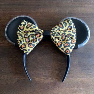 Rare Light up Minnie ears cheetah